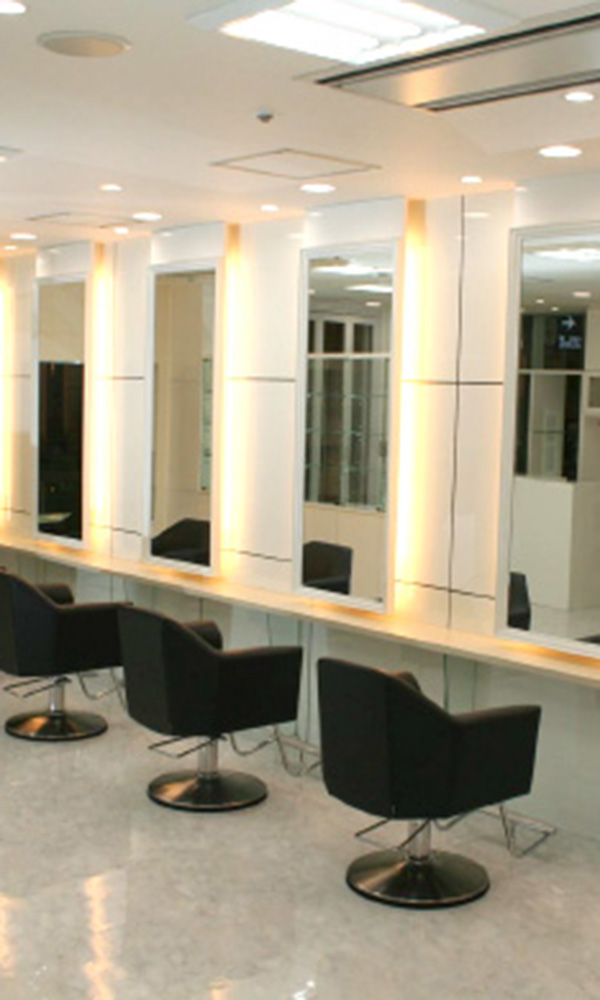 横浜駅東口ポルタ店